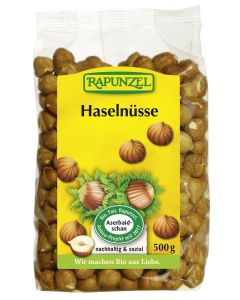 Haselnusskerne / Haselnüsse